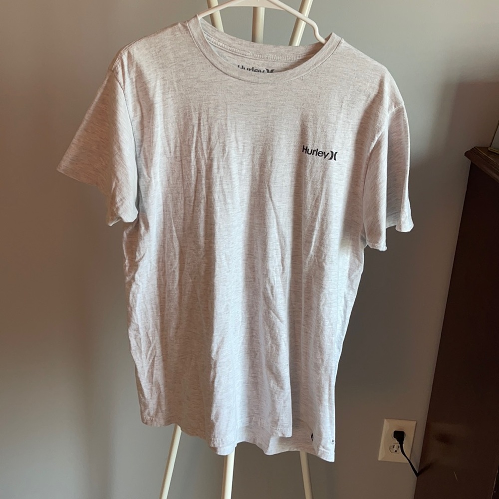 Light grey Hurley T-shirt in size L